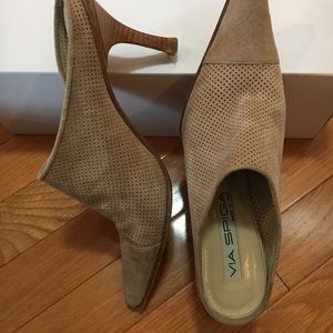 EUC Via Spiga sued high hills